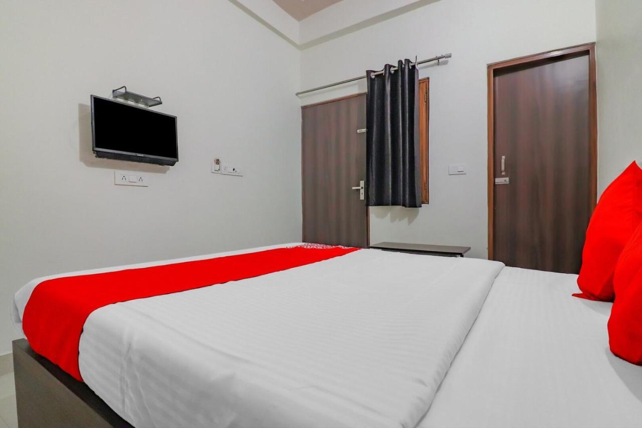 Rajlakshmi Guest House Matura Exterior foto