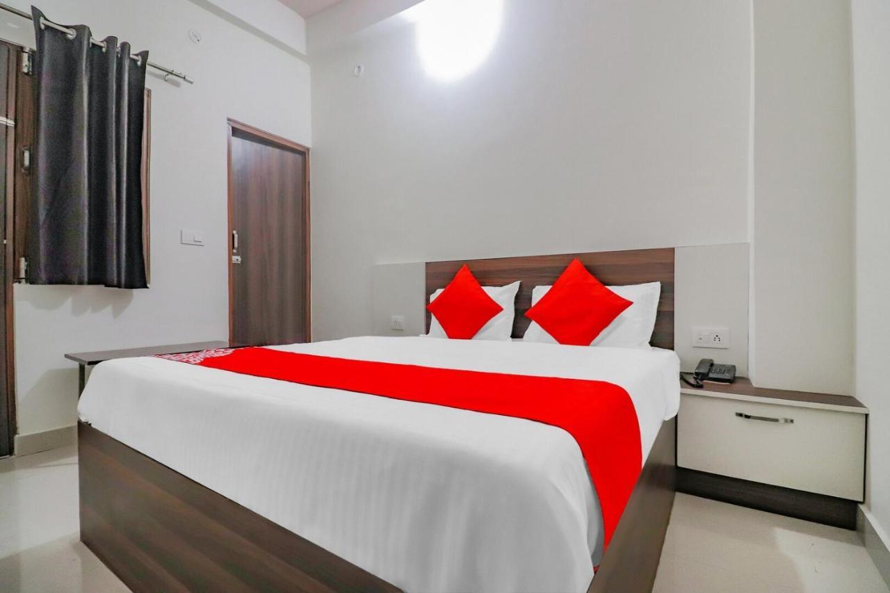 Rajlakshmi Guest House Matura Exterior foto